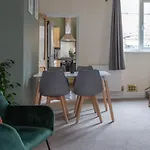 Milton - Cosy 2 Bed House, 2 Floors, 15 Min Walk To Center, For Up To 6 - Period Features, Style, Fireplace, Superfast Wi-fi, Private Garden, Free On Street Parking *