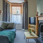 Сasa de vacaciones Milton - Cosy 2 Bed House, 2 Floors, 15 Min Walk To Center, For Up To 6 - Period Features, Style, Fireplace, Superfast Wi-fi, Private Garden, Free On Street Parking York